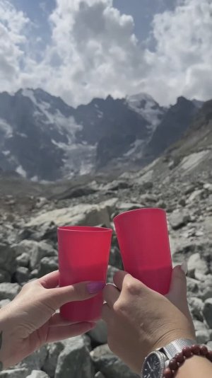 Приэльбрусье. Ледник Шхельда. Август 2024.