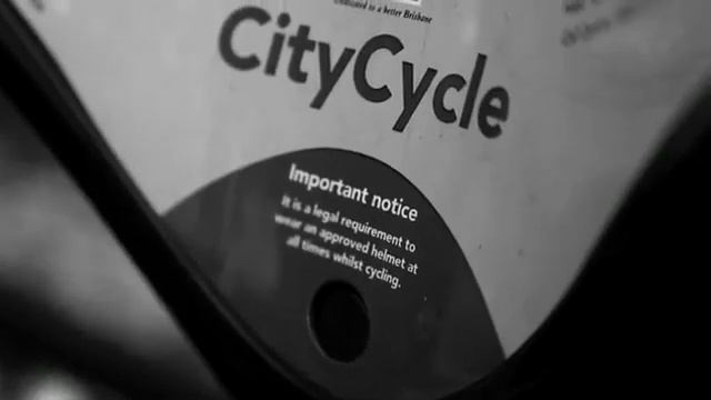 Filmmaker launches video campaign to axe mandatory cyclist helmet law Courier Mail смотреть онлайн