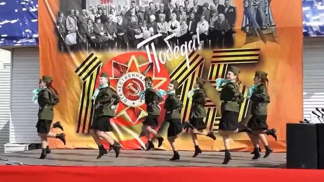 Военные танцы 9 мая микс ч1 #upskirt#ретро#танец