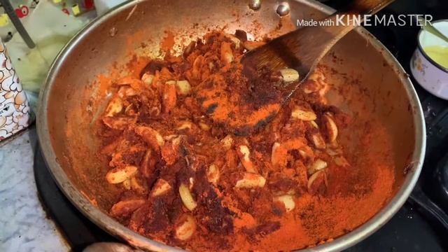 பூண்டு ஊறுகாய் / Garlic Pickle