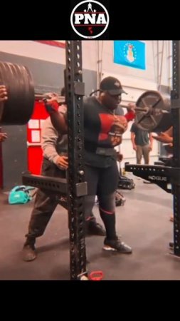 Tamara squatting 610 for 2! (Amazing!)