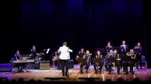 "Калинка-Малинка" - Русская-народная песня с  джаз-оркестром