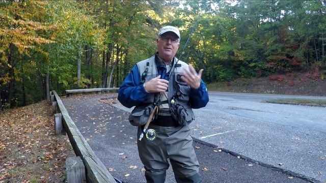 Fly Fishing Tip - How to Use the Fishing Vest Rod Holder