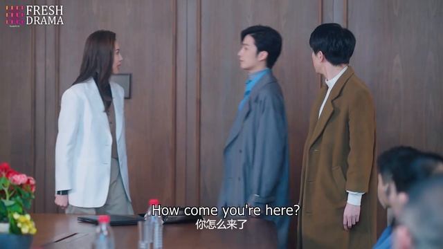 Her crazy father attacked her suddenly, but the next her ex-husband flung himself in front of her! смотреть онлайн