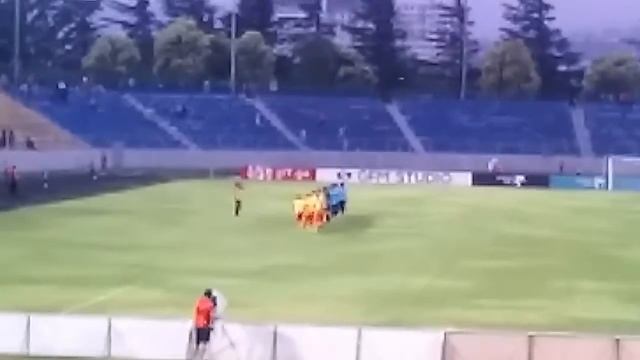 2017-06-29, Gruzja, Kutaisi, Dynamo Batumi - Jagiellonia, prezentacja i wyjście piłkarzy смотреть онлайн