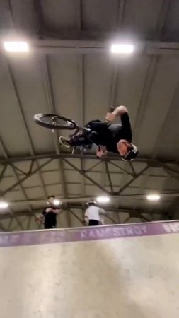 Круто покатался на BMX #bmx #faktbmx #faktstore #skillswear #rampstroyhouse