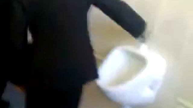 писсуар смотреть онлайн