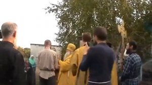 Крестный ход вокруг храма. Ко кресту.  16. 09. 2020