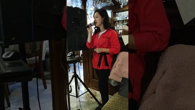 За четыре моря - поёт Оксана Свердл смотреть онлайн