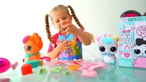 Диана открывает Куклы ЛОЛ - Большой Питомец Неоновый котёнок