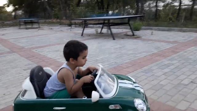 Mini Cooper 12 volt akülü araba смотреть онлайн
