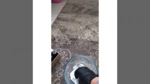 От запаха на коврах