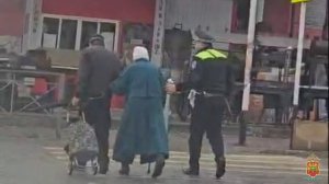 Автоинспекторы КБР приходят на помощь всем участникам дорожного движения