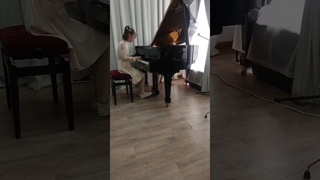 Саранчина Александра Болотное