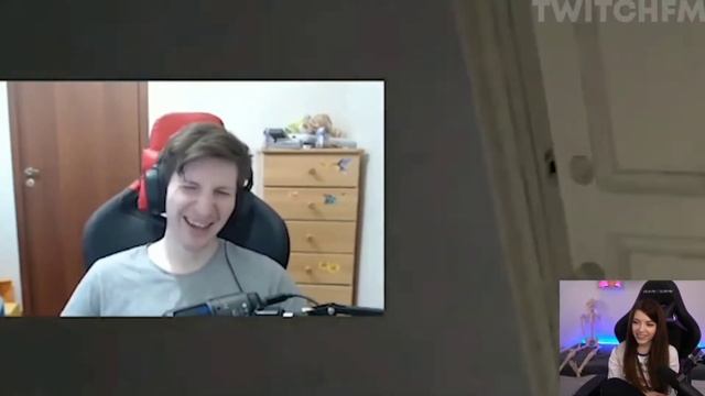 olyashaa смотрит: Топ Моменты с Twitch | Сын Маминой Подруги | Evelone Учится Танцевать смотреть онлайн