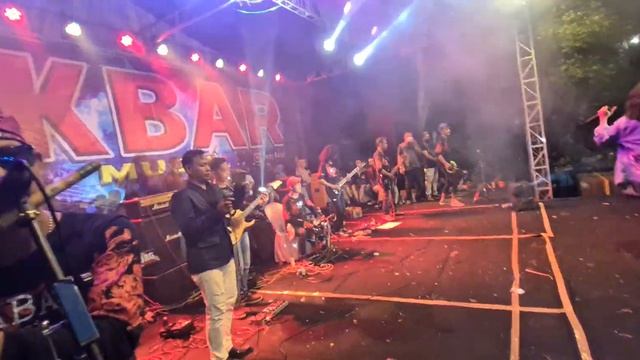 Live! Lek Marni 3way AKBAR MUSIC смотреть онлайн