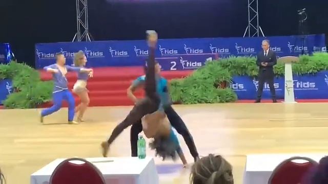 BRUNO ALOISI  LAURA CUSCUNÀ CAMPIONI ITALIANI 2021 CLASSE A SENIOR  salsa on two