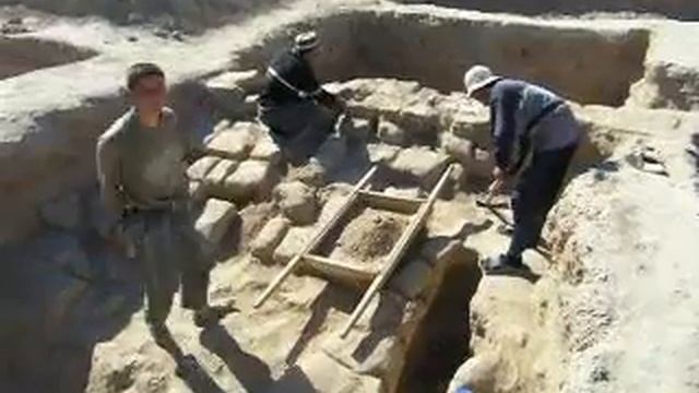 Archaeological excavations at Jandavlattepa, Sector 07, 2004 смотреть онлайн