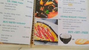 Вьетнам.Нячанг ,пляж заклет.Цены в местном кафе на пляже.