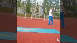 Юный гимнаст