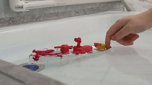 военный корабль из пластилина потоп