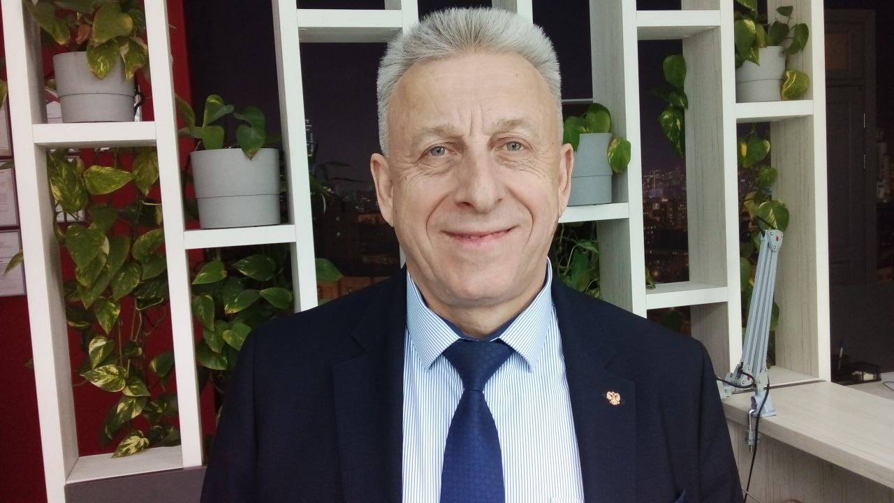 У вас все хорошо на работе? Если нет - вам сюда.