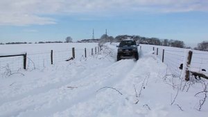 Range Rover P38 Off Roading in the Snow at Bignor