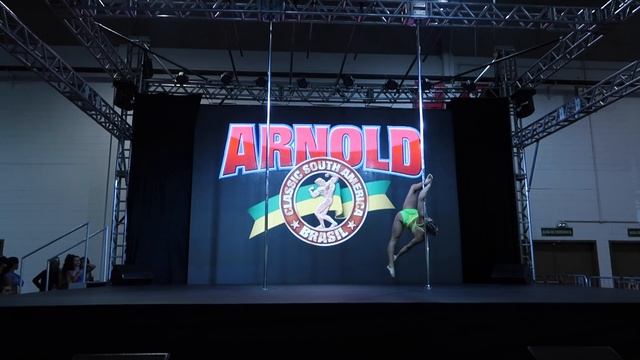 Arnold Classic South América -  Pole Dance - Victoria Ramé