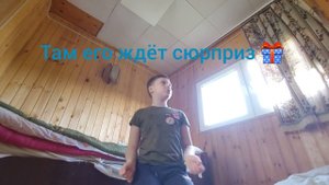 Зачем Денис построил самую большую стену из динамита в майнкрафт?