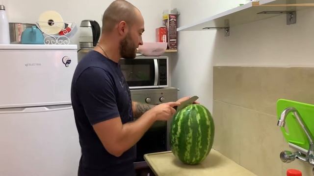 Обзор на арбуз(Израиль)😱👍🍉 смотреть онлайн