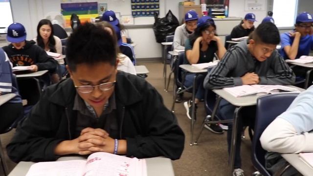 Back to School video - Mandarin Class смотреть онлайн