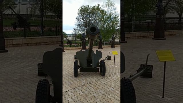 Прогулка по Грозному. Сквер журналистов, площадь Дружбы народов, сквер Журналистов, Аллея славы