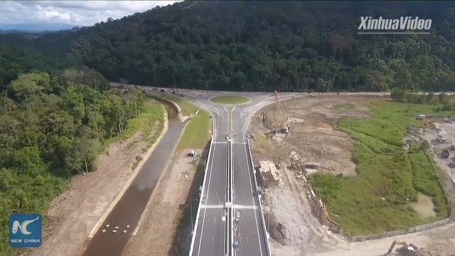 Chinese contractor completes key section of mega cross-sea bridge in Brunei