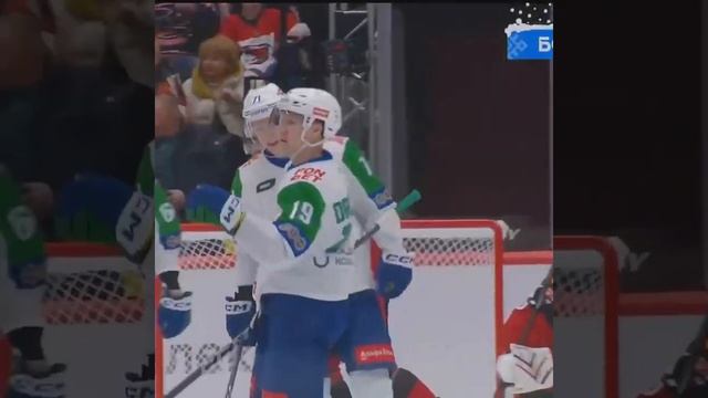 Мистер Беларусь бросает в самую девятку и увеличивает счёт 2:0 🎯 #salavat #кхл #khl #хоккей смотреть онлайн