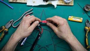 Как перепаять коннектор на батарейке LiPo и страйкбольном приводе