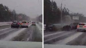 Жестокая авария, в которой пострадали дети,  в Омске