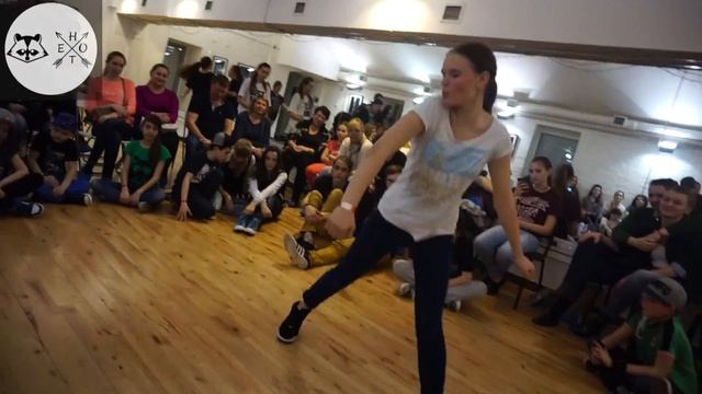 Hip-Hop D-stance #Fam# Battle 1x1 1/8 Мамедова Нона(win) vs Салосина Ира смотреть онлайн