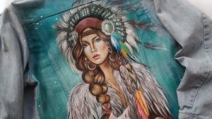 Девушка с белым котом