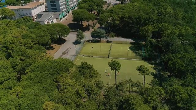 Bella Italia EFA Village Lignano смотреть онлайн