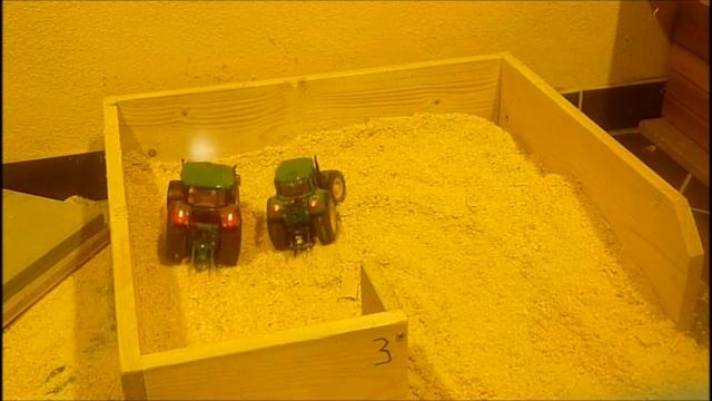 Siku silieren mit John Deere Kolone смотреть онлайн