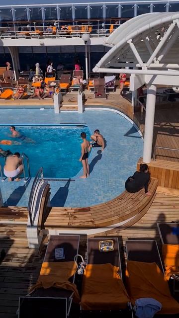 развлечения на лайнере 2023г. круиз по персидскому заливу смотреть онлайн