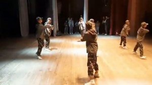 танец "Шпионы"