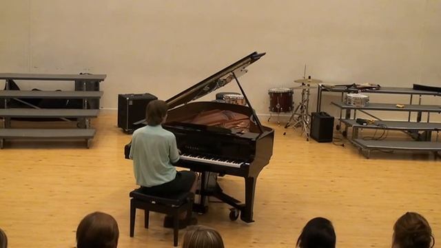 Bumble Boogie смотреть онлайн