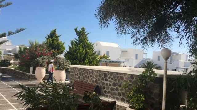 Checking out El Greco @ Santorini, Greece смотреть онлайн