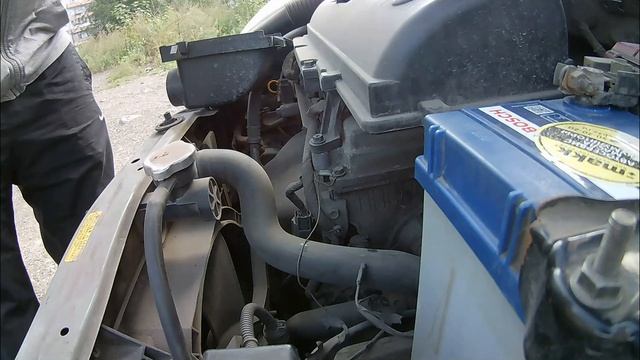 Замена воздушного фильтра Nissan March k12 , Nissan Micra k12 смотреть онлайн