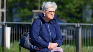 Женщина купила квартиру, но вскоре в нее вселились чужие люди: почему суд ничем не помог
