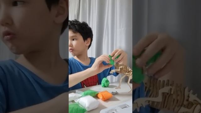 лепим динозавра Зауролоф смотреть онлайн