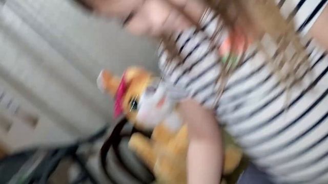 Unboxing Fur Real Kangaroo "Mama Josie"