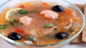 Рыбная солянка с семгой