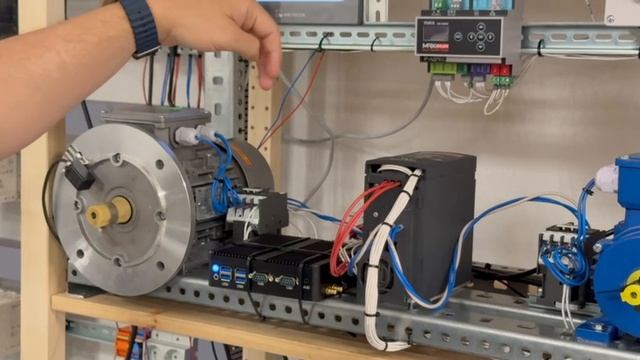 УМКА - Универсальный модуль управления и контроля  автоматики